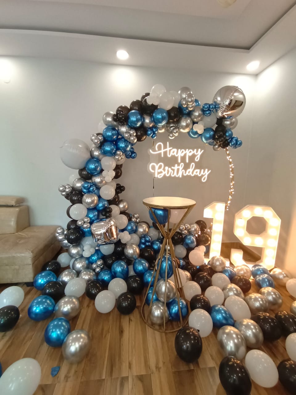 Balloon Decorators